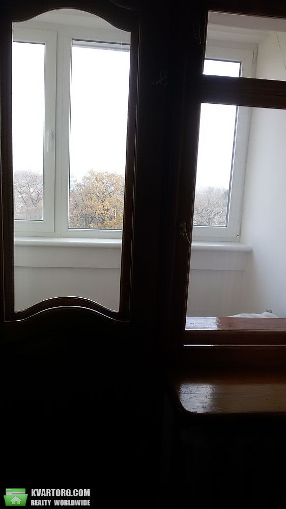 Rent out 3-room apartment. Киев,  Святошинский пер — photo 9