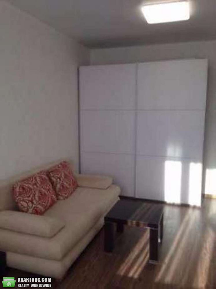 Rent out 1-room apartment. Киев, Кондратюка — photo 3