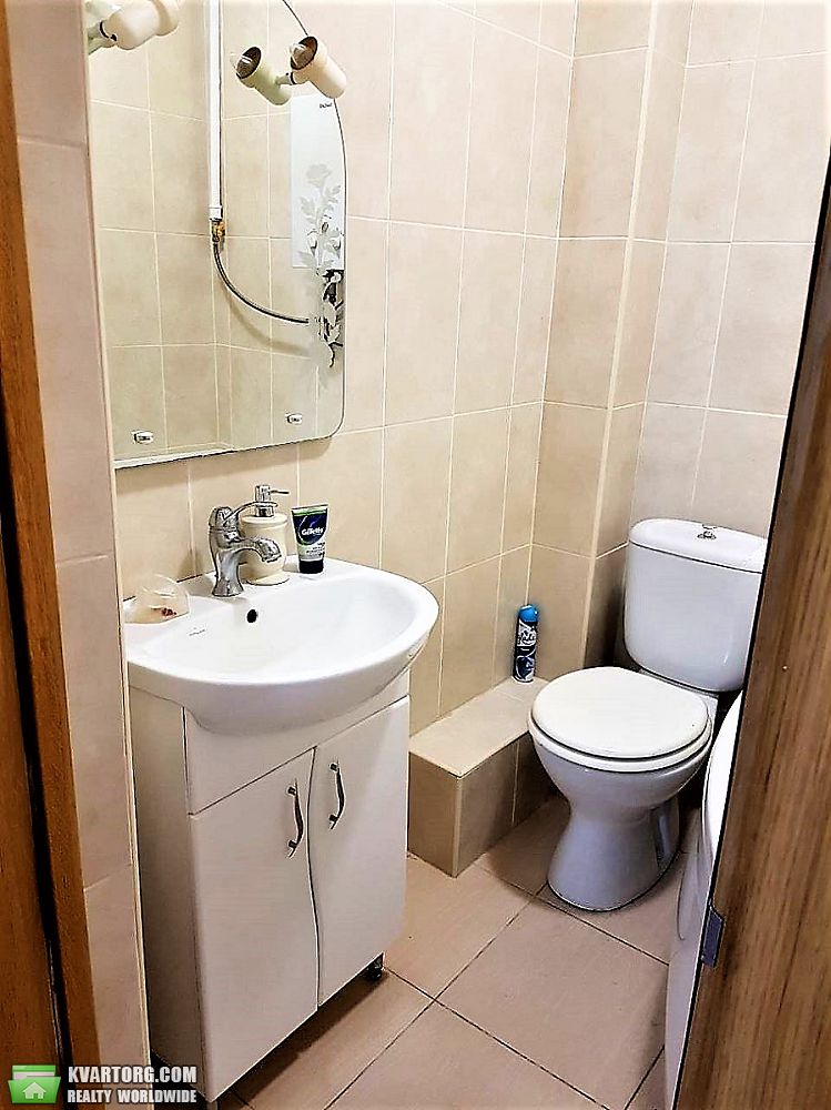 Rent out 2-room apartment. Киев,  Драгомирова — photo 5