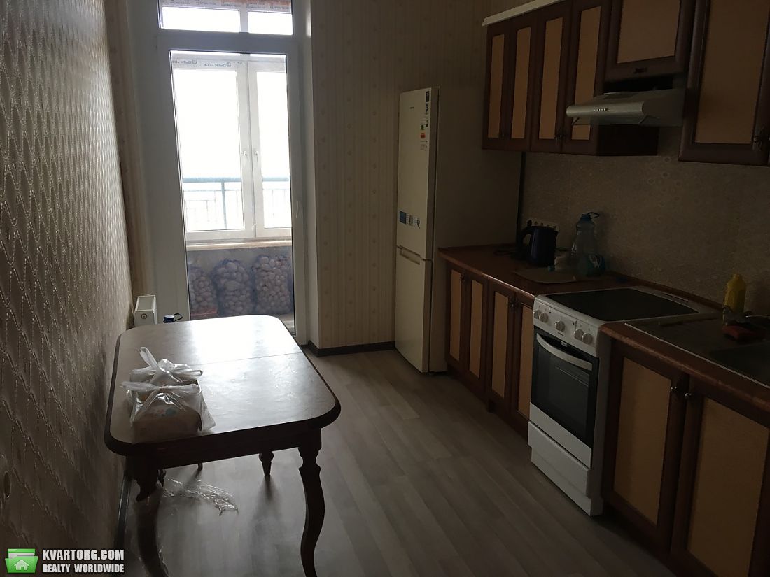 Rent out 1-room apartment. Киев,  Туманяна — photo 2