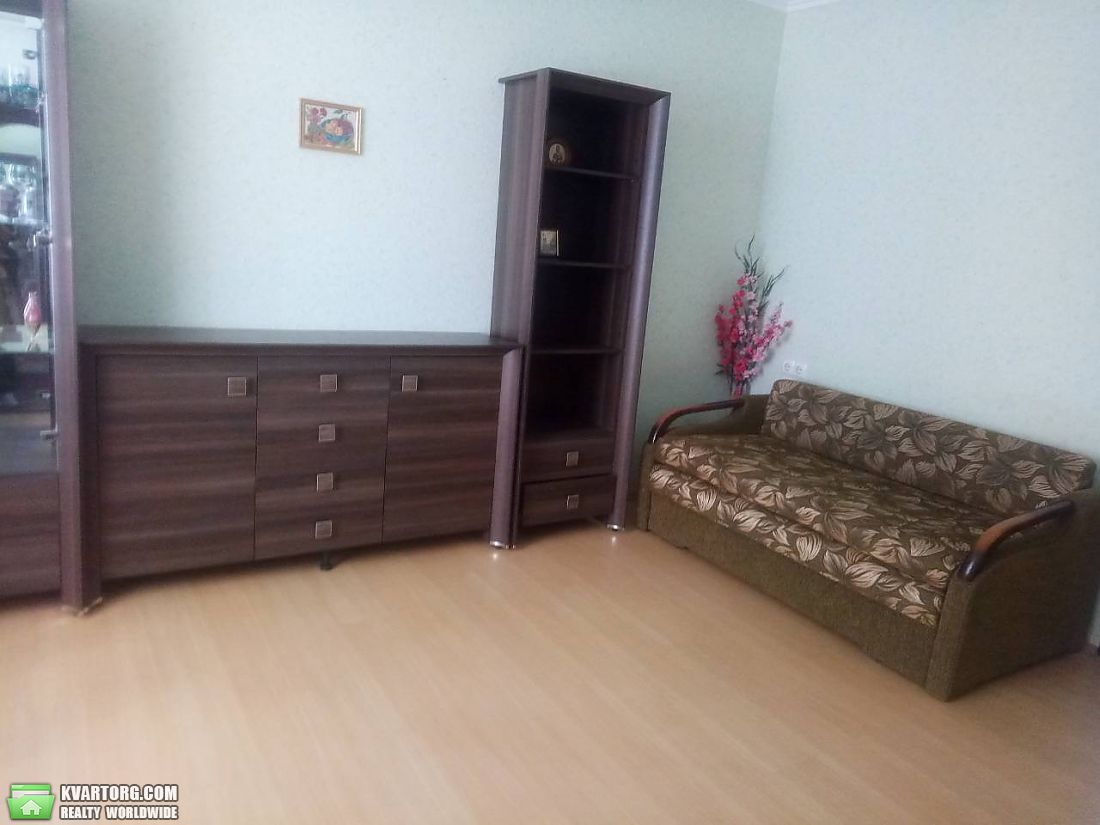 Rent out 2-room apartment. Киев, Ленина — photo 3