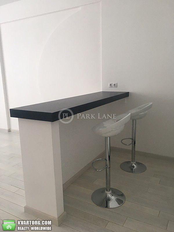 Rent out 2-room apartment. Киев, Коновальца — photo 6