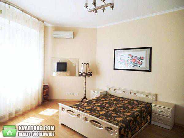 Rent out 4-room apartment. Киев,  Героев Сталинграда пр — photo 4