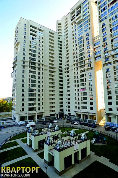 Sell 3-room apartment. Киев,  Щорса — photo 1