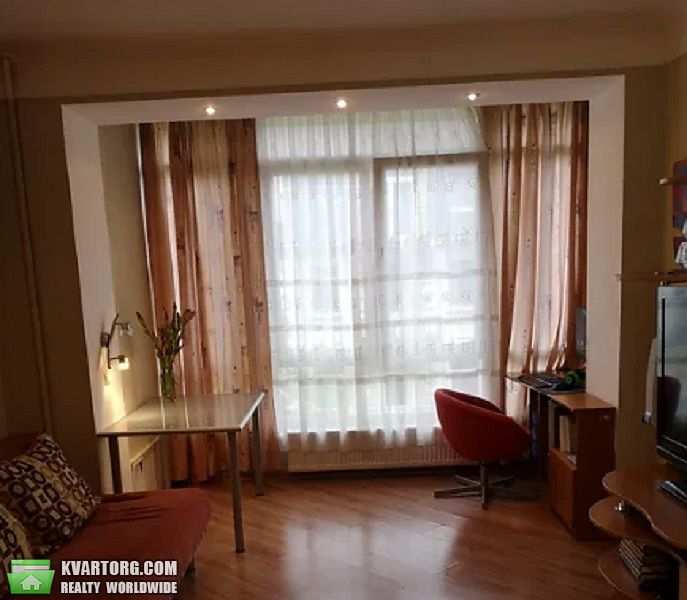 Sell 1-room apartment. Киев, Олеся Гончара — photo 2