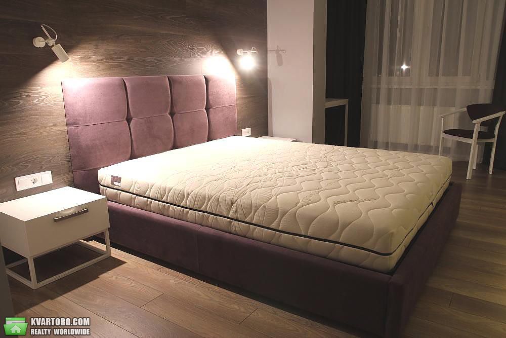 Rent out 2-room apartment. Киев,  Щорса — photo 5