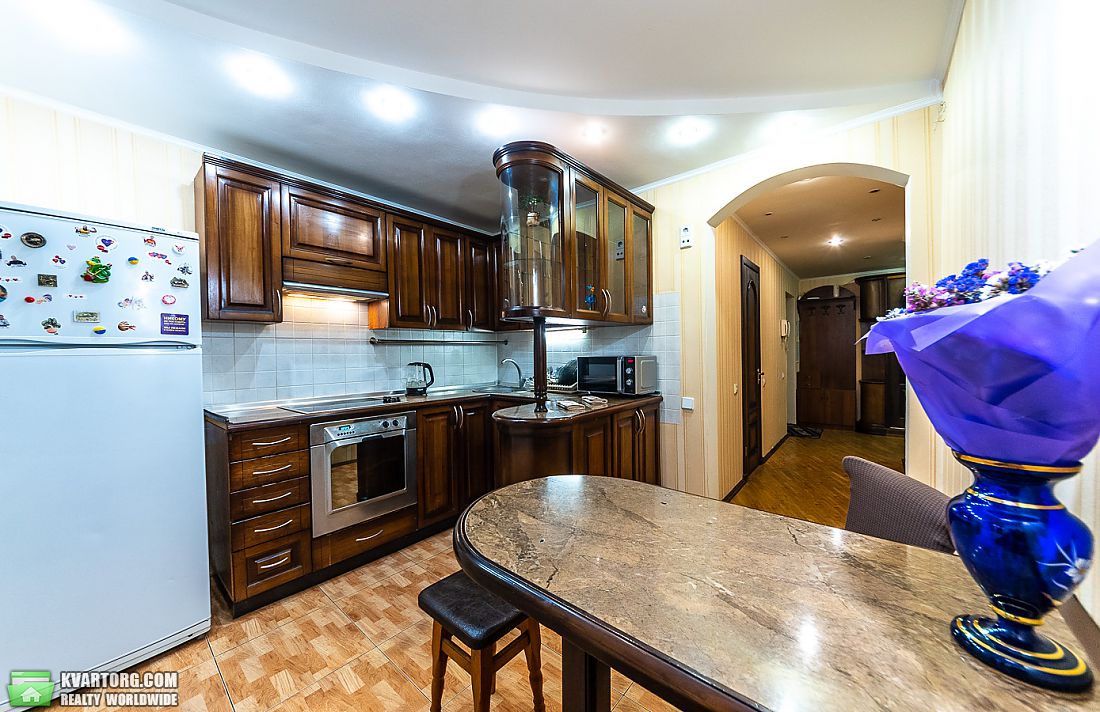 Rent out 3-room apartment. Киев, улица Княжий затон — photo 3