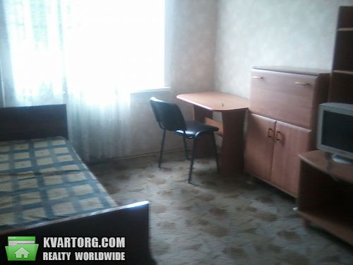 Rent out 4-room apartment. Днепропетровск, Братьев Трофимовых — photo 4