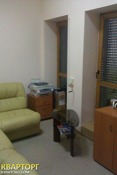 Rent out office. Киев,  Петровская — photo 1
