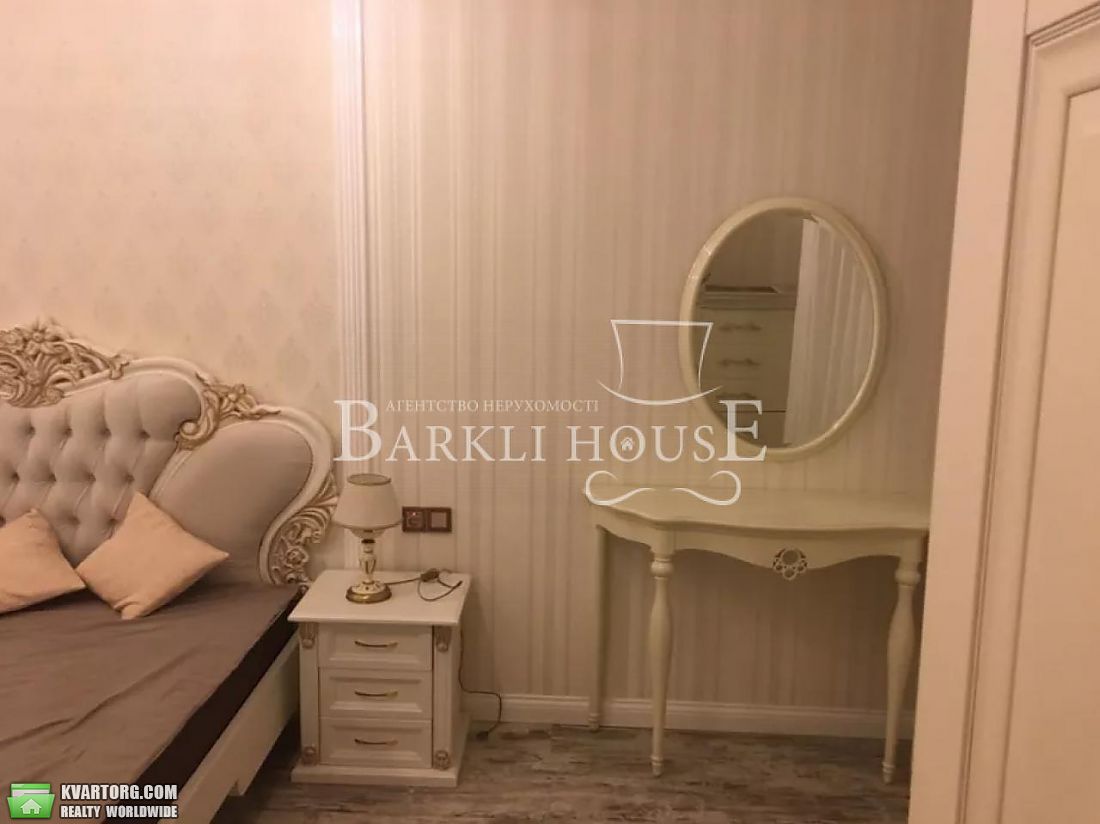Rent out 2-room apartment. Киев,  Леси Украинки бул — photo 3