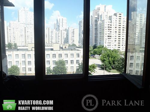 Sell 4-room apartment. Киев,  Срибнокильская — photo 9