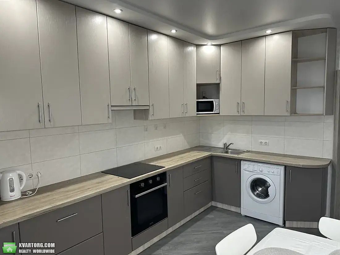 Rent out 1-room apartment. Киев,  Каховская — photo 1