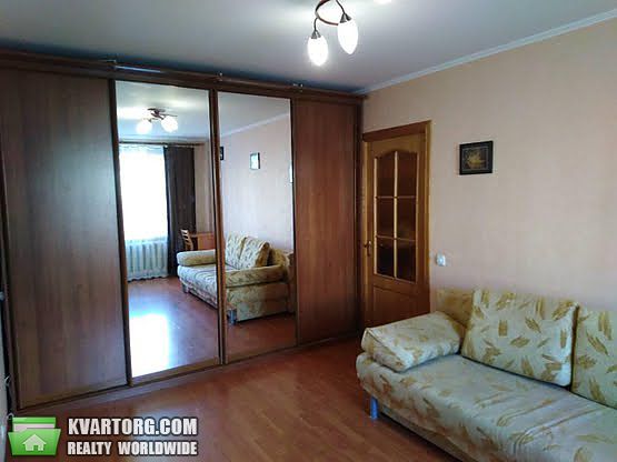 Rent out 2-room apartment. Киев,  Жмаченко — photo 1