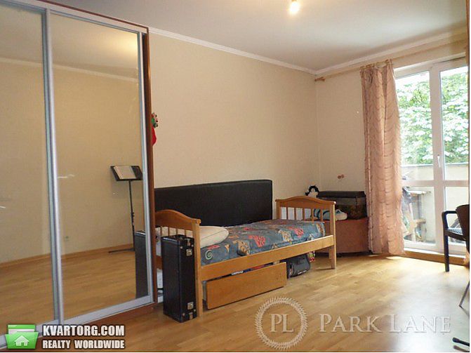 Rent out 3-room apartment. Киев,  Комарова — photo 6