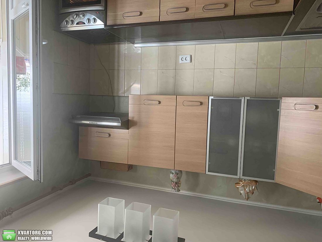 Rent out 2-room apartment. Киев,  Булгакова — photo 10