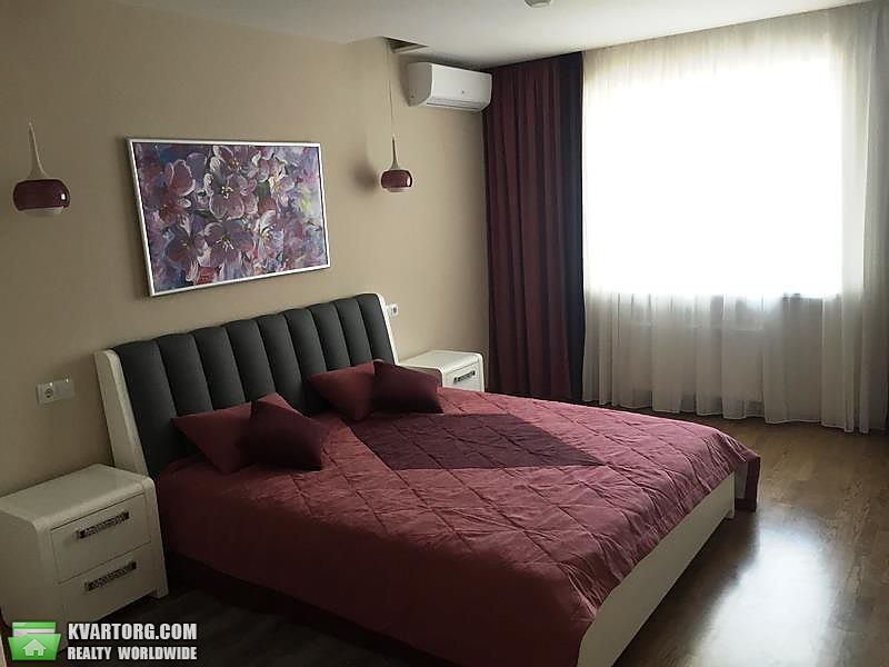 Rent out 3-room apartment. Киев,  Гарматная — photo 6