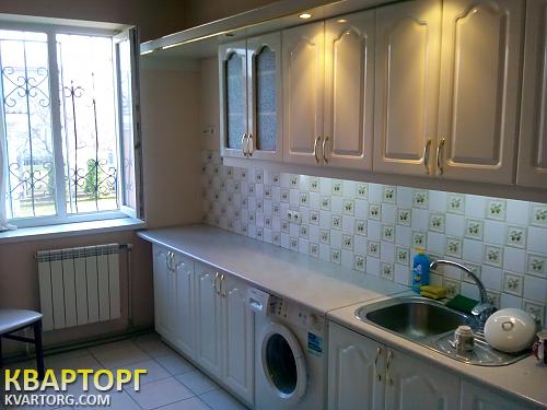 Rent out house. Киев, Мисливская — photo 1