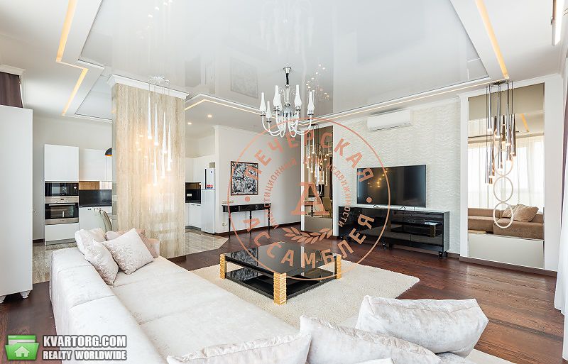 Sell 4-room apartment. Киев,  Драгомирова — photo 1