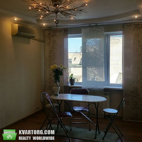 Rent out 3-room apartment. Киев,  Приречная — photo 1