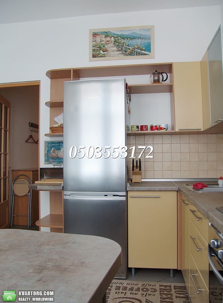 Rent out 3-room apartment. Киев,  Спасская — photo 2