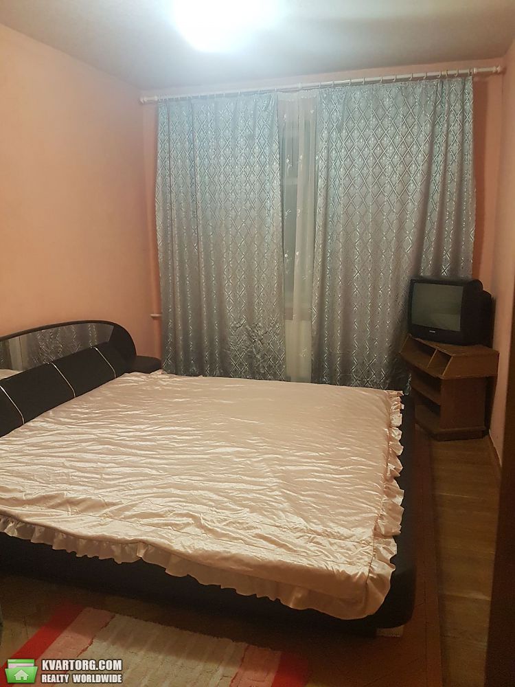 Rent out 2-room apartment. Киев,  Луначарского — photo 5