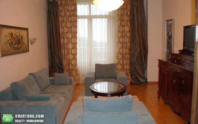 Rent out 2-room apartment. Киев,  Зверинецкая — photo 1
