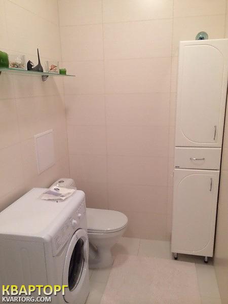 Rent out 2-room apartment. Киев, Сребнокольская — photo 10