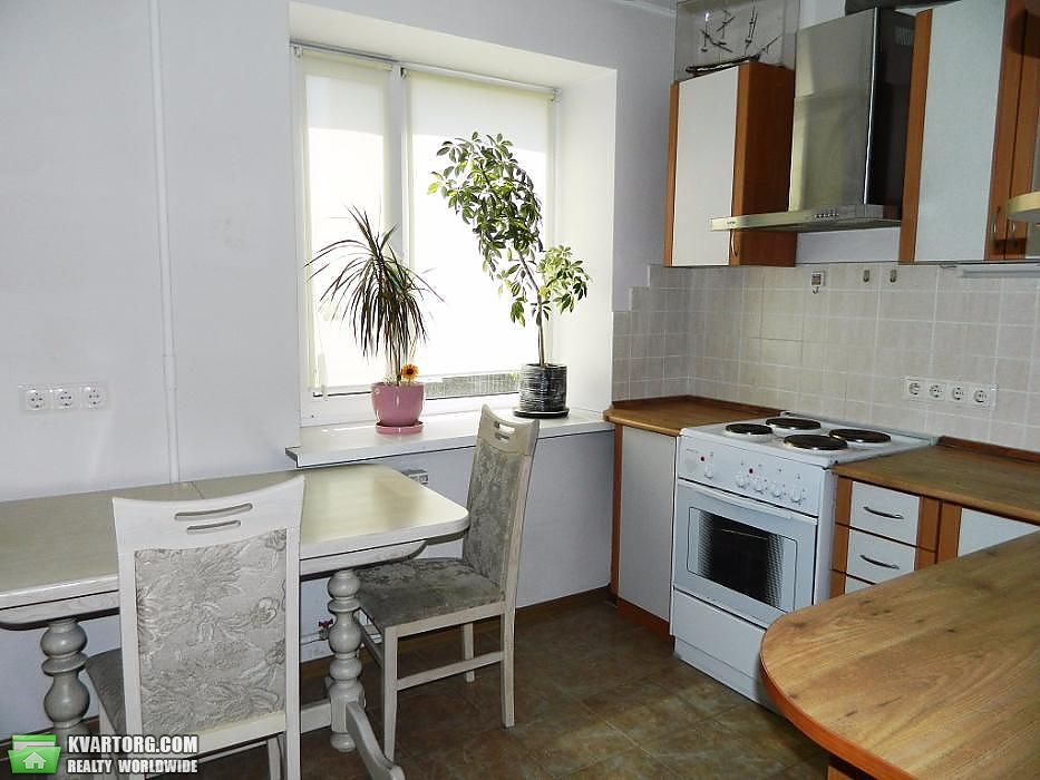 Sell 3-room apartment. Киев,  Славгородская — photo 1