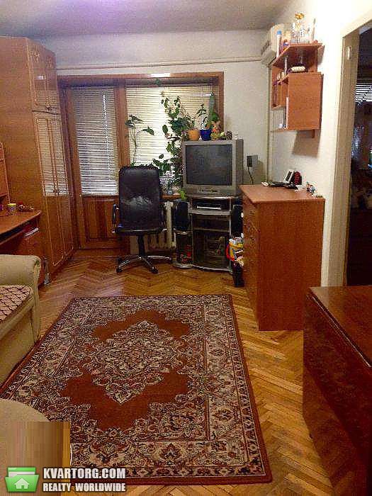 Sell 2-room apartment. Киев,  Симферопольская — photo 1