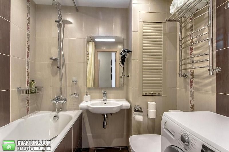 Rent out 1-room apartment. Харьков, Красношкольная набережная — photo 1