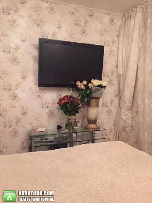 Rent out 3-room apartment. Киев,  Теремковская — photo 4