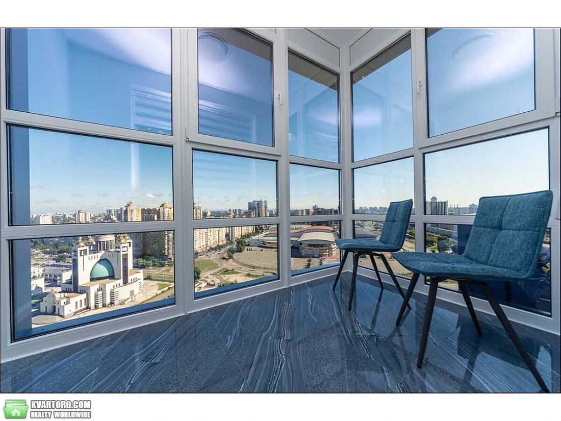 Rent out 3-room apartment. Киев,  Никольско-Слободская — photo 1