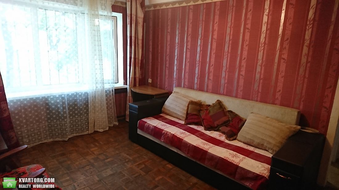 Rent out 2-room apartment. Киев, Мира просп. — photo 1