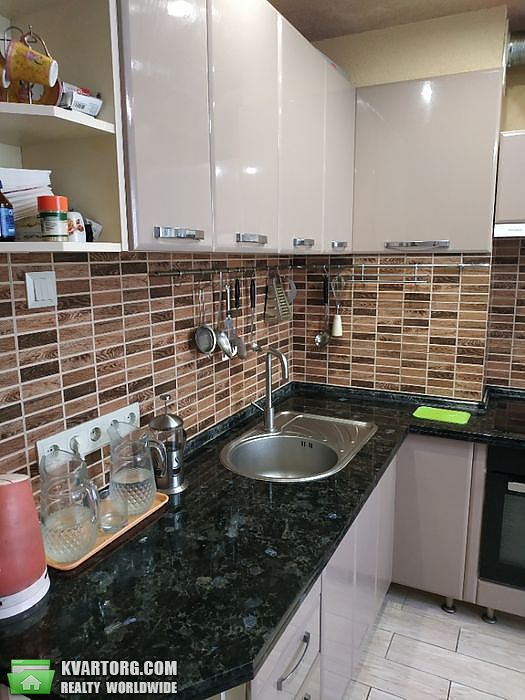 Sell 3-room apartment. Киев,  Здолбуновская — photo 10