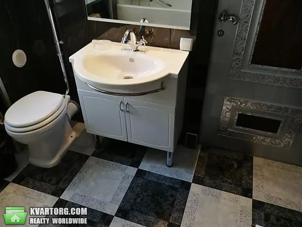 Rent out 2-room apartment. Киев,  Лютеранская — photo 9