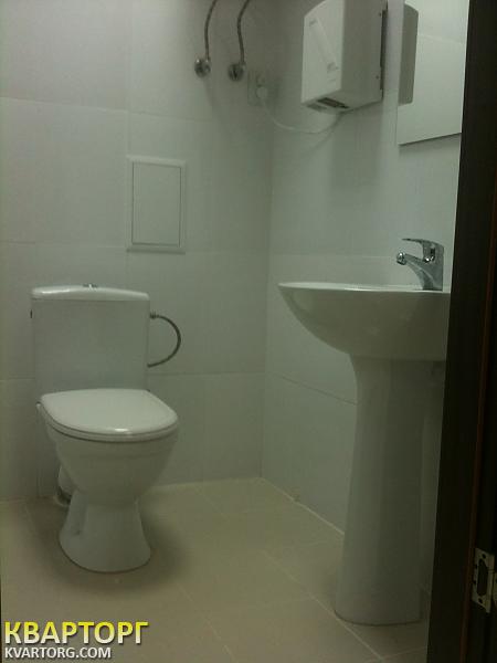 Rent out office. Киев,  Новоконстантиновская — photo 1