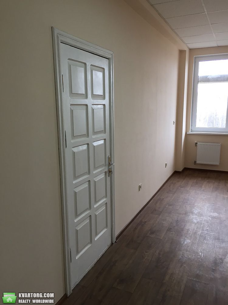 Rent out office. Николаев, проспект Мира — photo 3