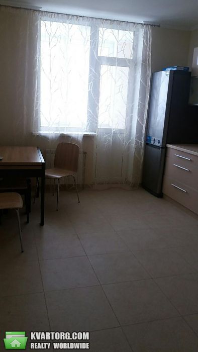 Rent out 2-room apartment. Киев,  Чавдар — photo 2