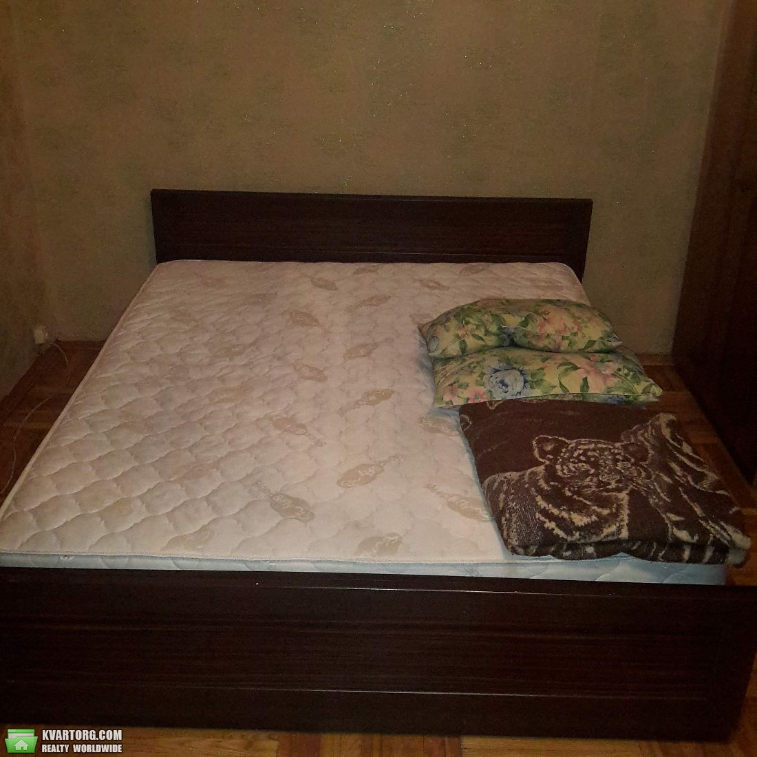 Rent out 1-room apartment. Киев,  Вышгородская — photo 1