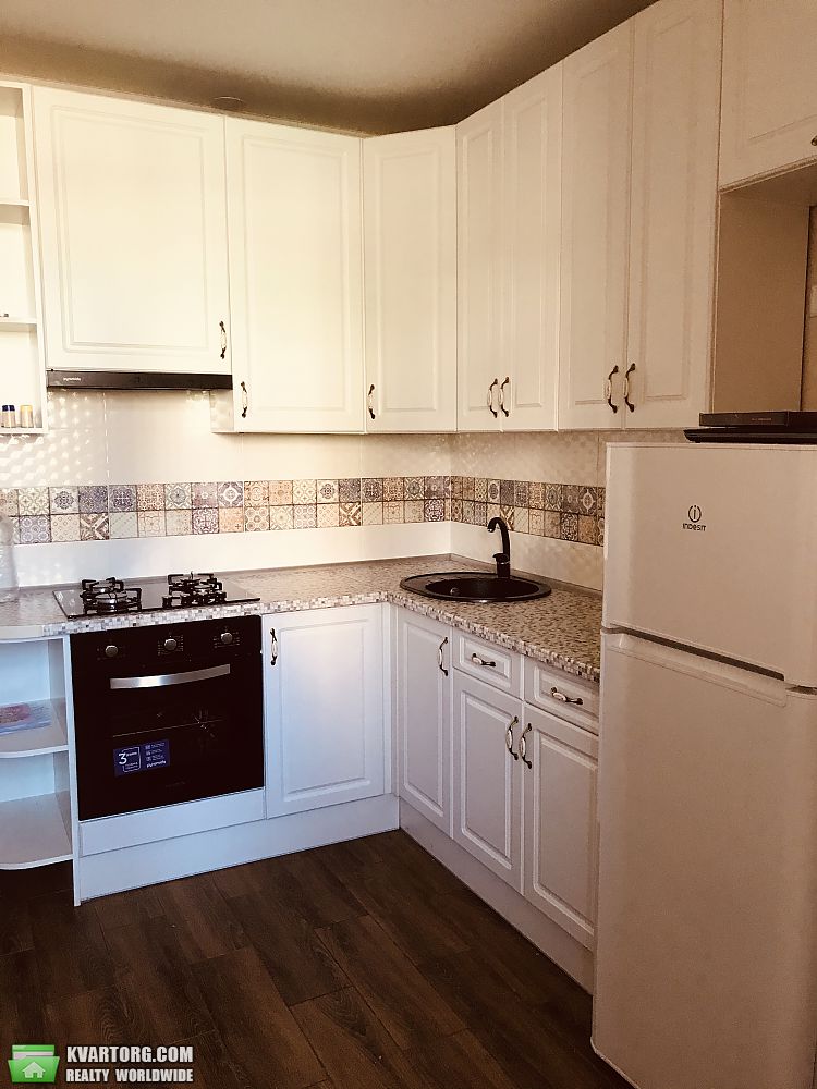 Sell 1-room apartment. Киев,  Первомайская — photo 2