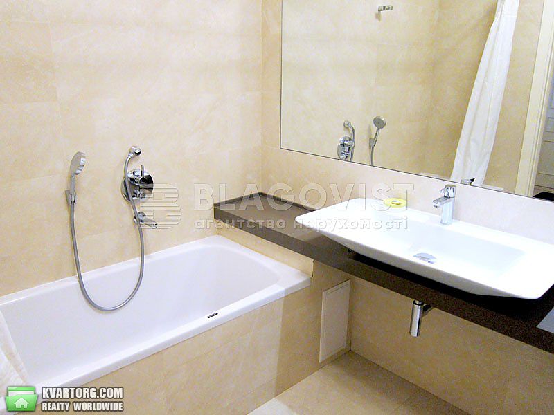 Rent out 2-room apartment. Киев,  Липская — photo 4