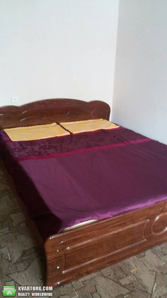 Rent out 2-room apartment. Киев,  Окипной — photo 10