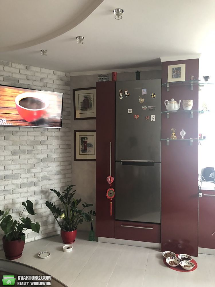 Rent out 2-room apartment. Киев,  Ревуцкого — photo 7