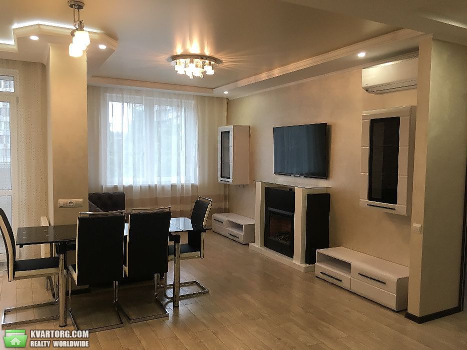 Rent out 3-room apartment. Киев,  Тбилисский пер — photo 1