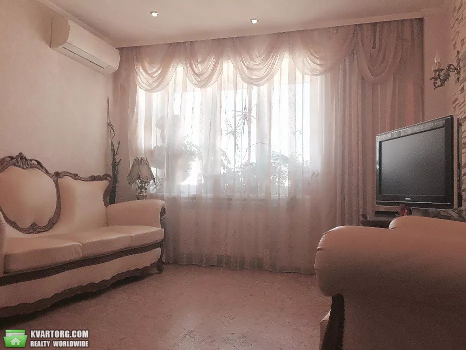 Sell 3-room apartment. Киев,  Скрипника — photo 1