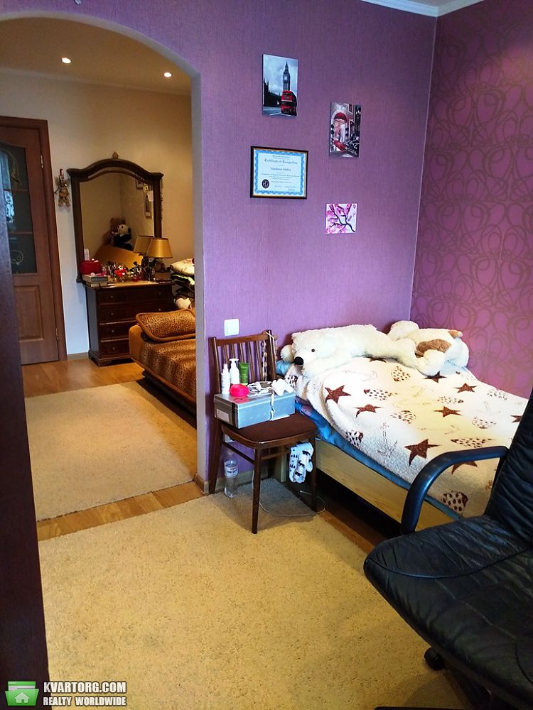 Sell 3-room apartment. Днепропетровск, Славы Бульвар — photo 2