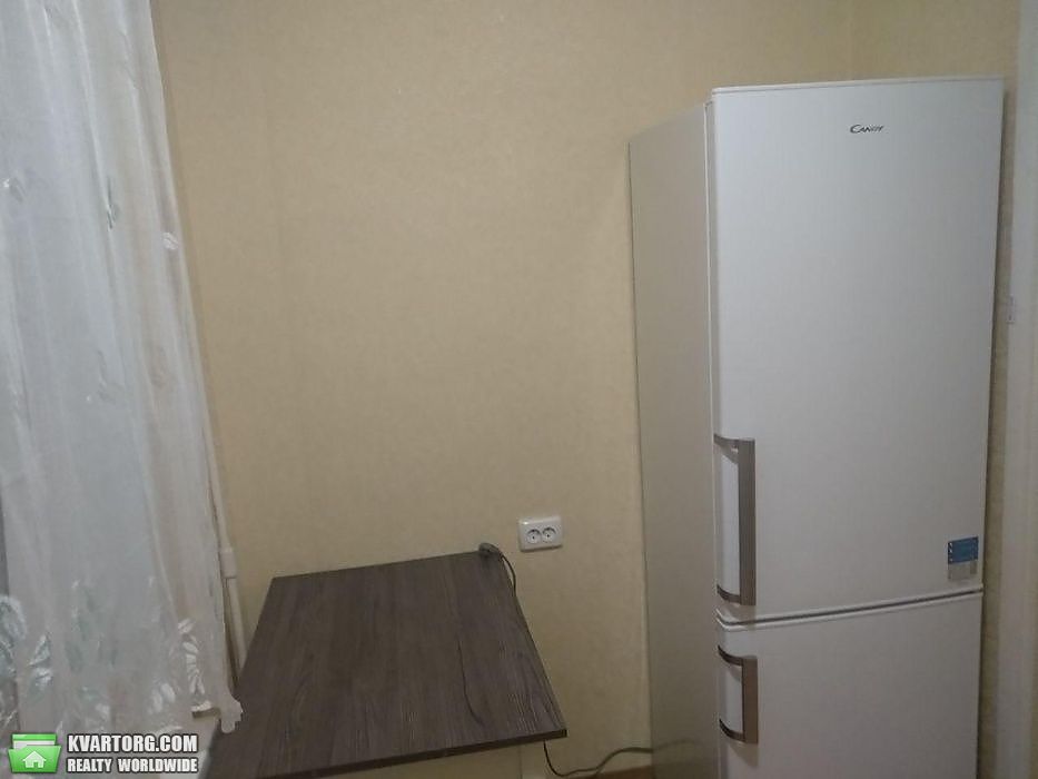 Rent out 2-room apartment. Киев, пр.Оболонский — photo 2