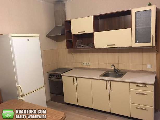 Rent out 2-room apartment. Киев,  Харьковское шоссе — photo 6