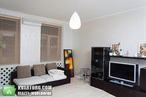 Rent out 2-room apartment. Киев,  Институтская — photo 9