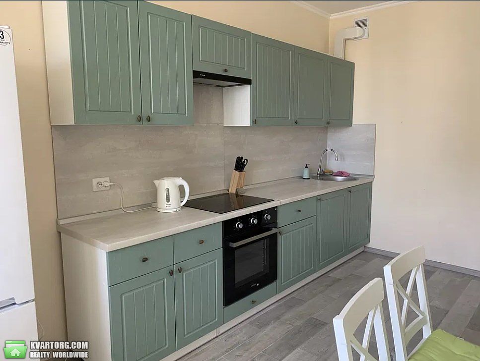 Rent out 1-room apartment. Киев,  Ясиноватский пер — photo 1